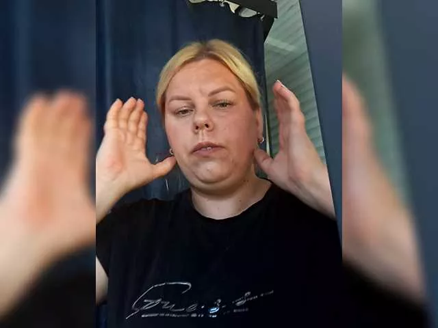 Freechat EVA2311 on BongaCams