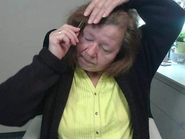 Offline flirty-adele on BongaCams