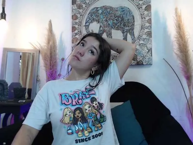 Offline GagingZhara on BongaCams