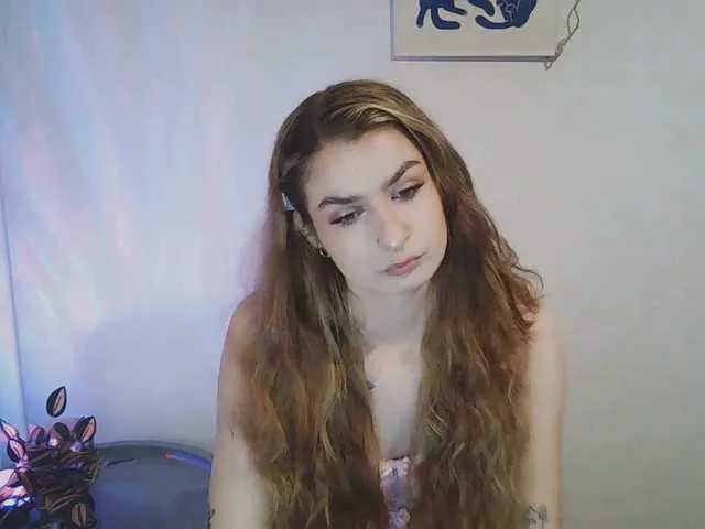 Offline HotNina19 on BongaCams