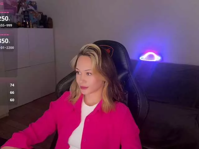 imEmiliya on BongaCams 