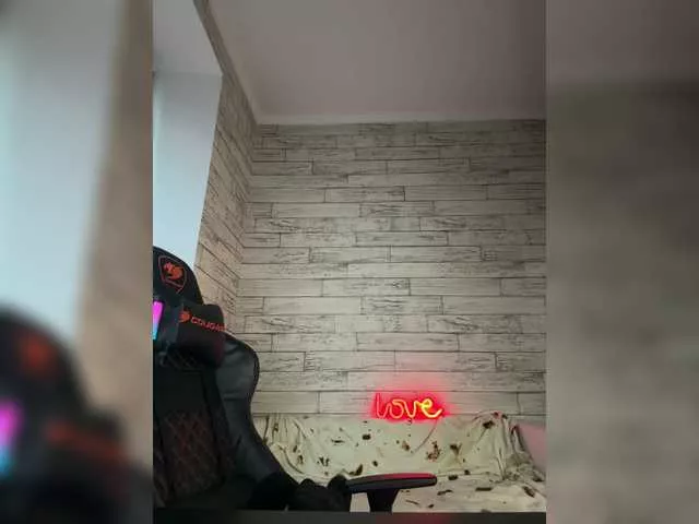 imEmiliya on BongaCams 