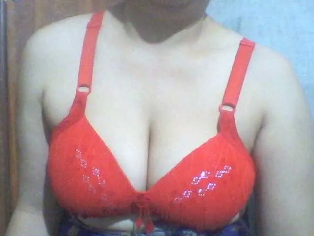 indiagirl50 — I love horny men , naughty men with dirty minds , lets play !