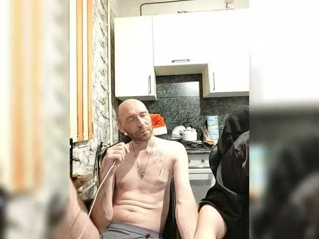 Freechat Innokentiy449 on BongaCams