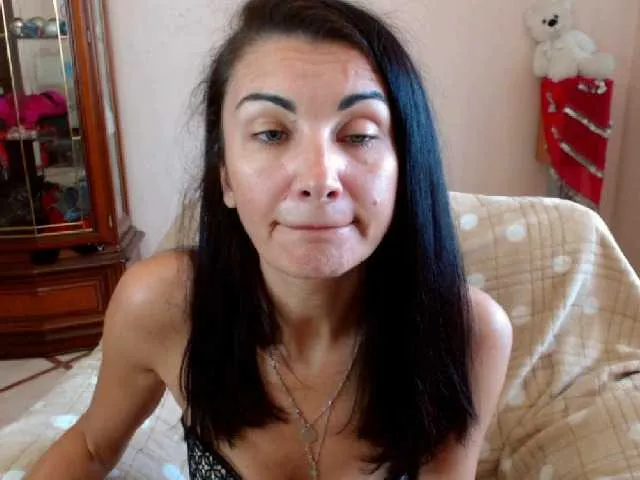 Offline Karina8571 on BongaCams