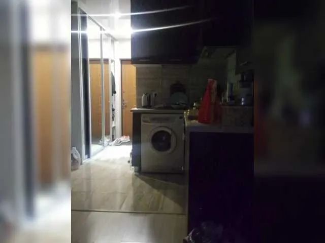 Offline Kira183 on BongaCams