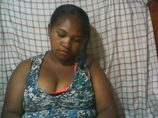 Offline Leticiah on BongaCams