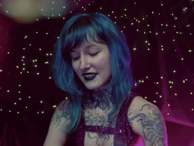 LittleSpaceMouse- — Aesthetics of the body, saliva, your pain and suffering for me, teasing games