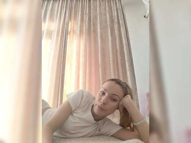 Lola3000 on BongaCams 