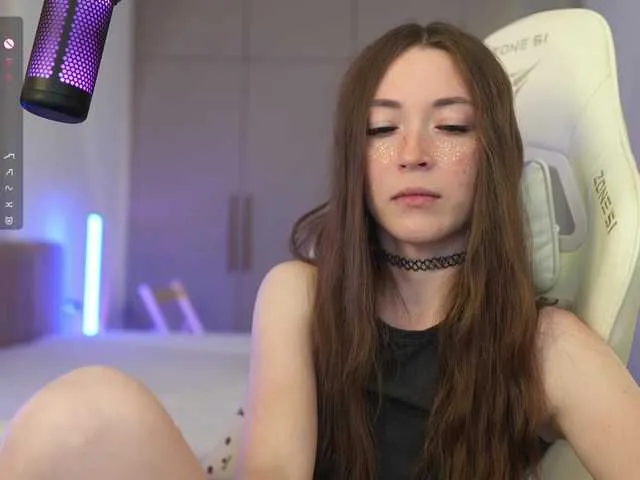 Offline lollipop-o on BongaCams