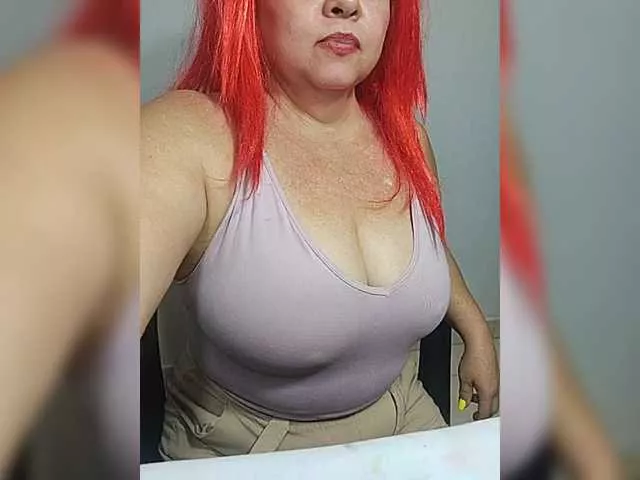 Offline LolytaWOMAN on BongaCams