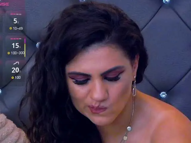 Freechat LorenneMays on BongaCams