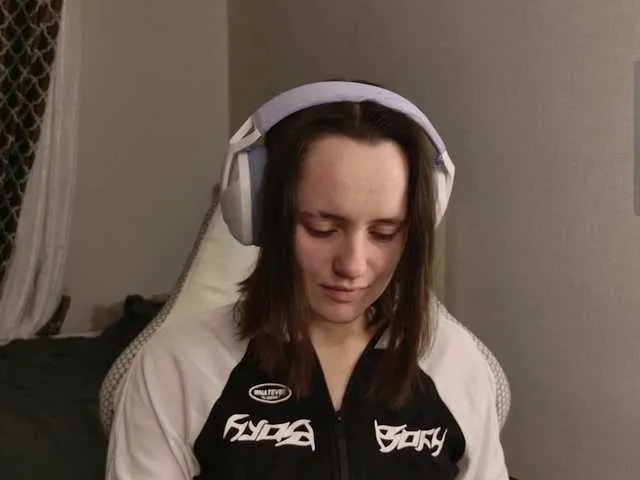 Offline LunaL0ve on BongaCams