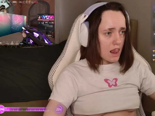 Offline LunaL0ve on BongaCams