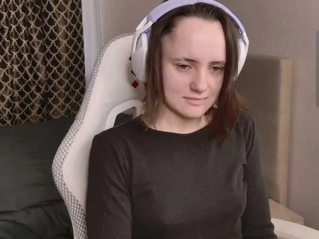 Offline LunaL0ve on BongaCams