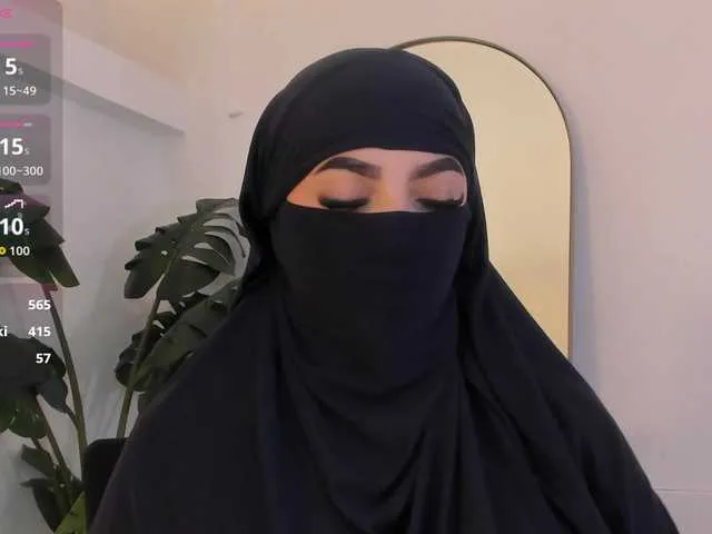 Offline malih- on BongaCams