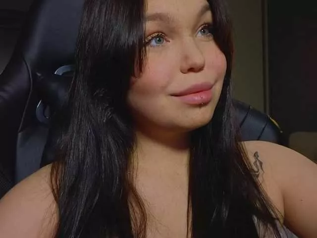 Offline MaryMayven on BongaCams