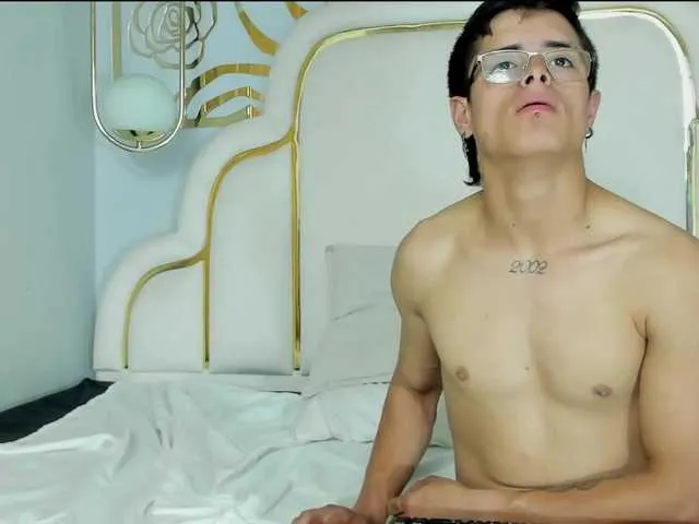 Offline midnightlust-vc on BongaCams