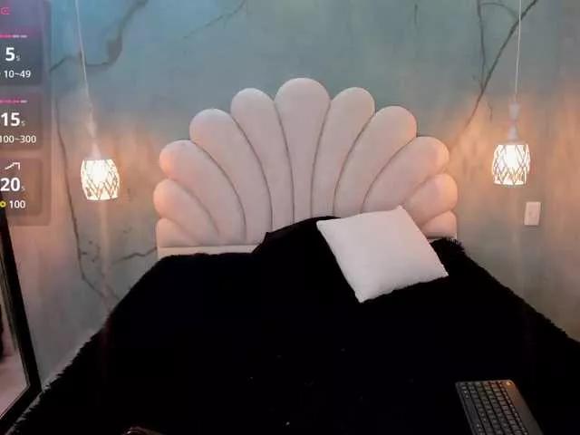 MiiaVixen on BongaCams 