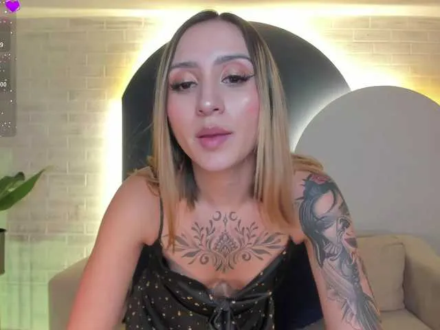 Freechat MollySunders on BongaCams