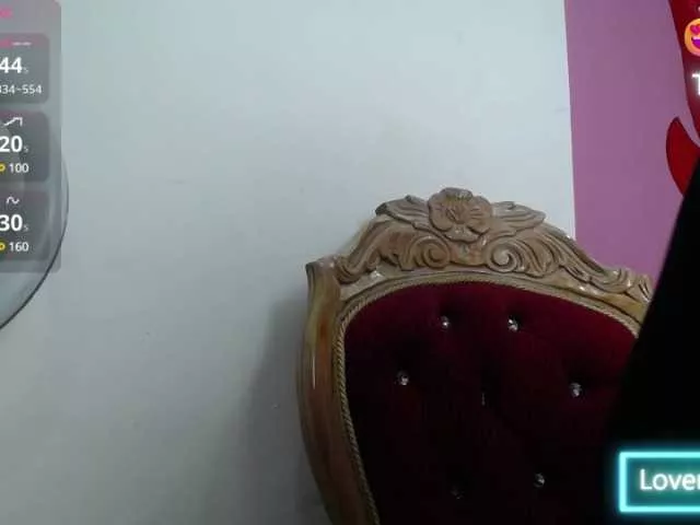 Offline MollyThompsonn on BongaCams