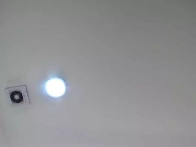 Offline MollyThompsonn on BongaCams