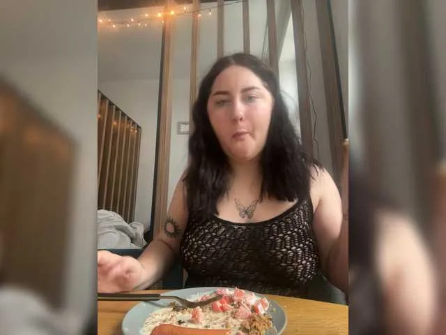 Offline MoonAura on BongaCams