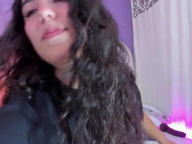 my-aleja- — See how you masturbate while I fuck my holes  I LOVE C2C 