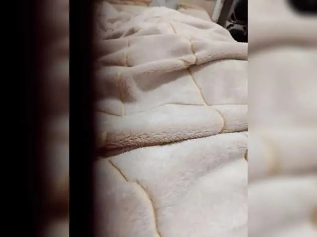 Offline Neznakomka44 on BongaCams