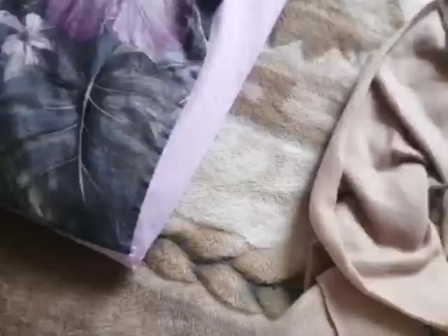 Offline Neznakomka44 on BongaCams