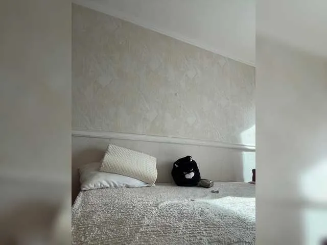 Offline NikkySecrets on BongaCams