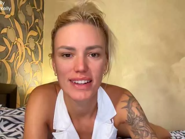 Offline ohbabykelly on BongaCams