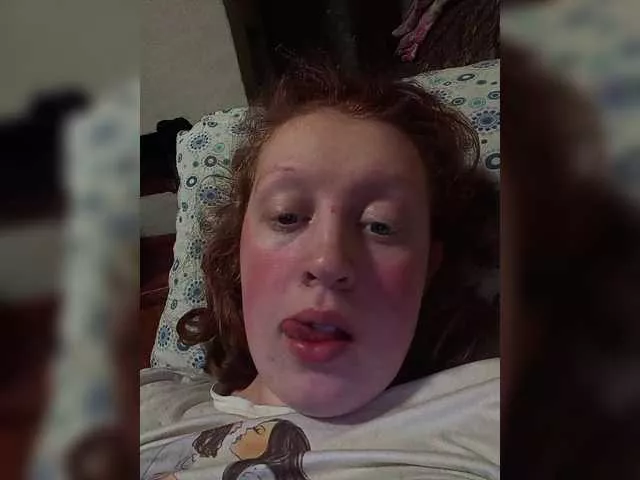 Offline Olga-25 on BongaCams