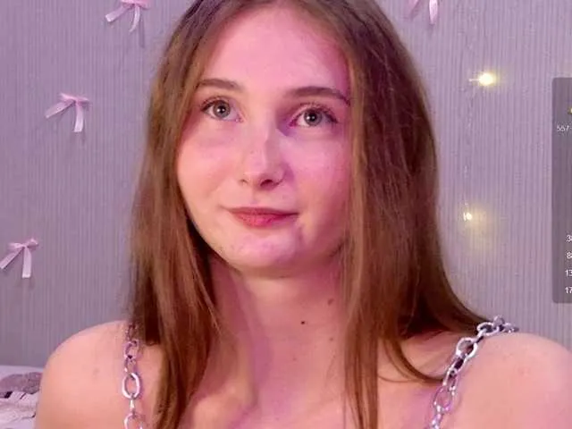 PeachGirl on BongaCams