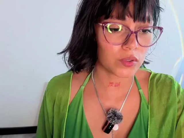 Freechat Qadesh on BongaCams