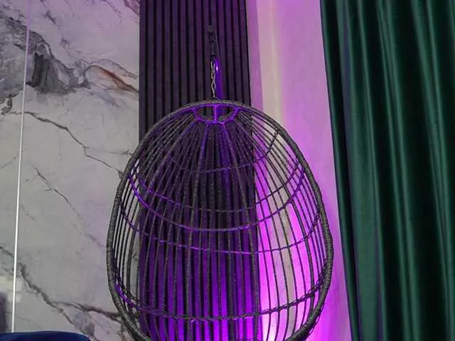 Offline RachelRavee on BongaCams