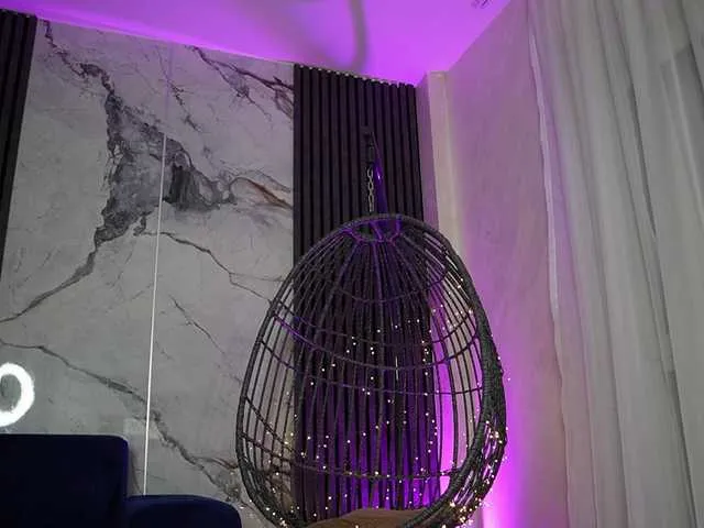 Offline RachelRavee on BongaCams