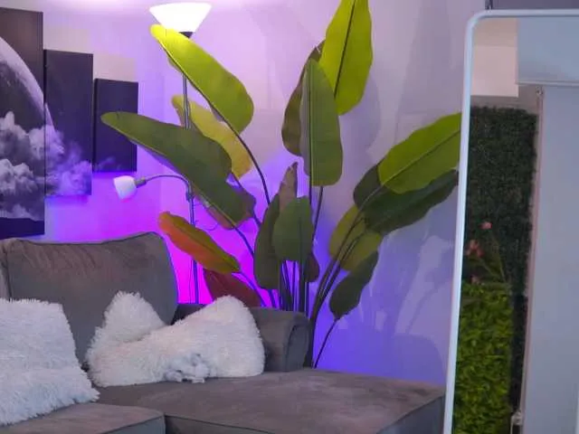 BongaCams RaquelleVon is Freechat RaquelleVon — Anything that makes me smile and creates a good vibe.