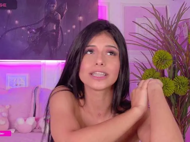 Sammyblaer — Stimulating and intelligent conversation, foreplay, insinuation games, sarcasm, conscious minds, well mannered men, educated, men whom are not afraid to please a woman and explore her pleasure limits... Vibratioooooons, hihihihi, controlling of my...