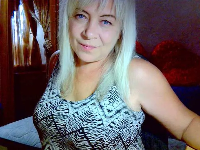 Offline Savan35na on BongaCams