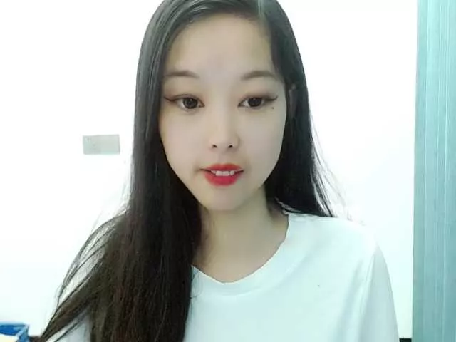 Offline Selinababy99 on BongaCams