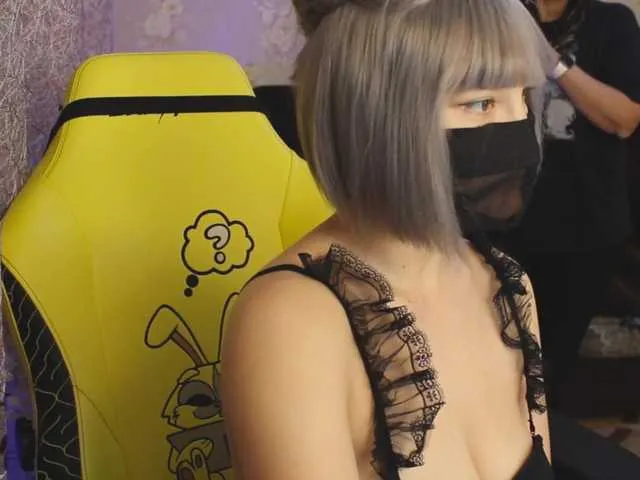 Freechat sexlove12002 on BongaCams