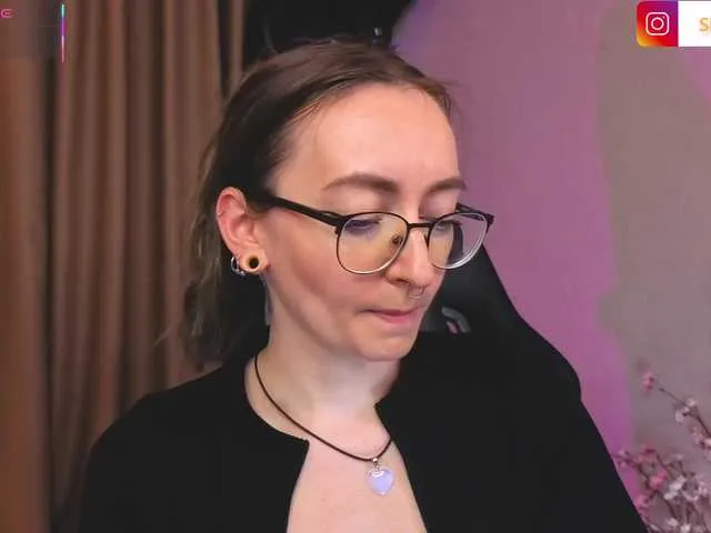 Offline ShiroHeby on BongaCams