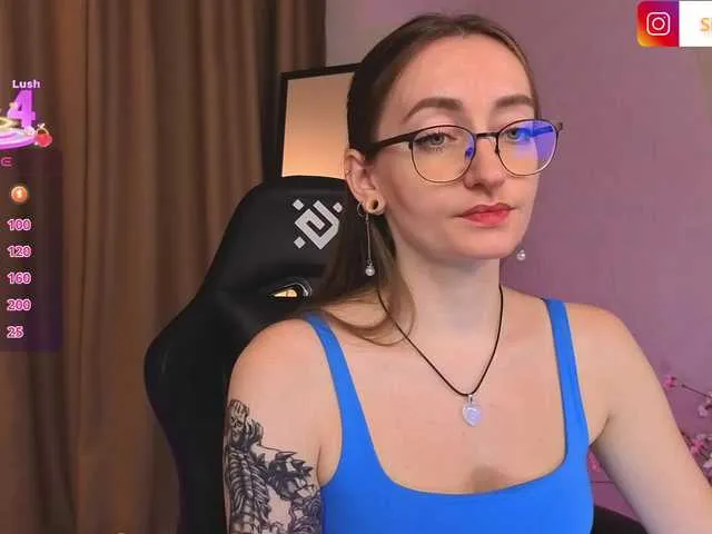 Offline ShiroHeby on BongaCams