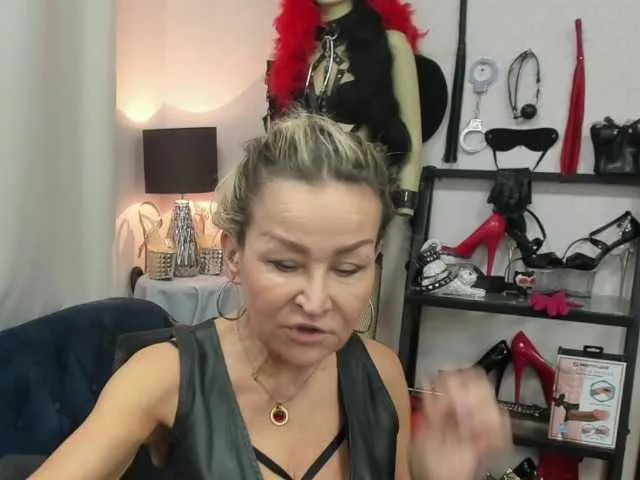 soft-crystal on BongaCams