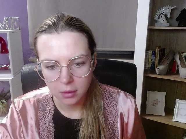 Offline soft-zoey on BongaCams