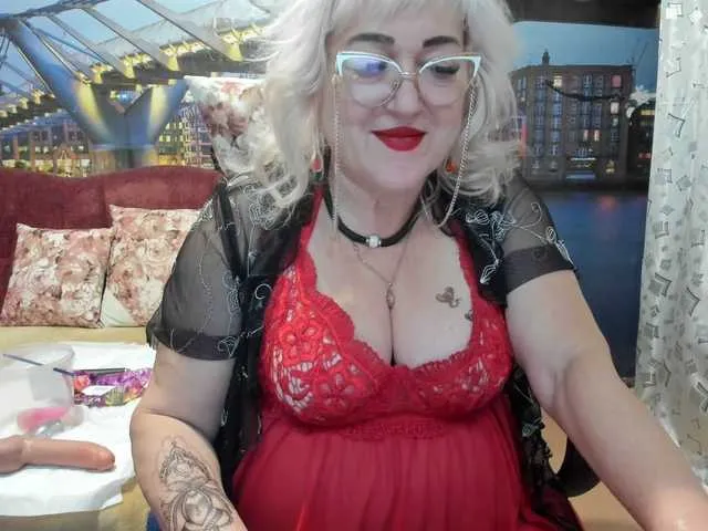 Offline StarMarmelada on BongaCams