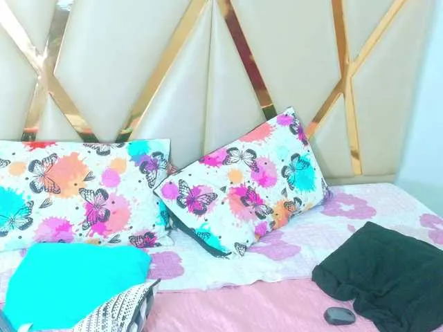 SweetSinnerr on BongaCams 