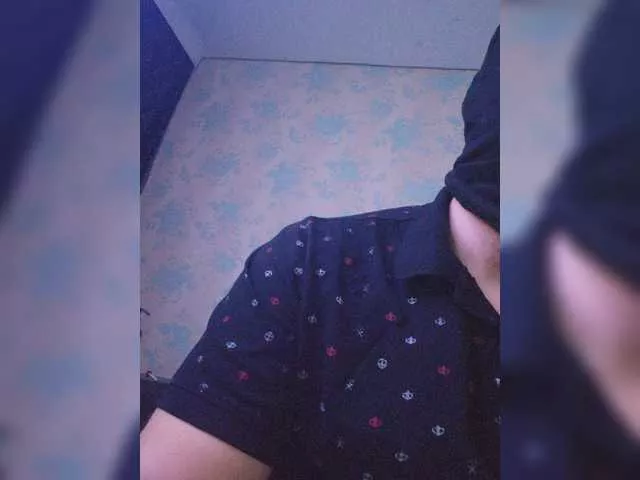 XXXklsdf on BongaCams 