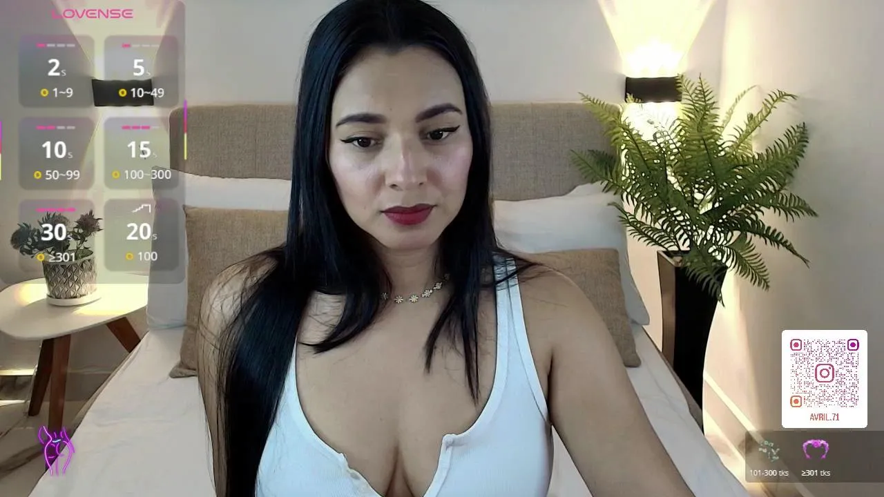 Offline abril_71 on Cam4